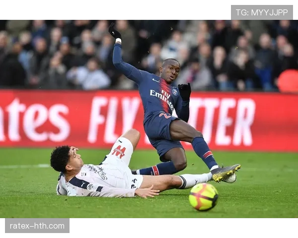 巴黎圣日耳曼边路主导进攻，战术单一性是否制约整体表现？